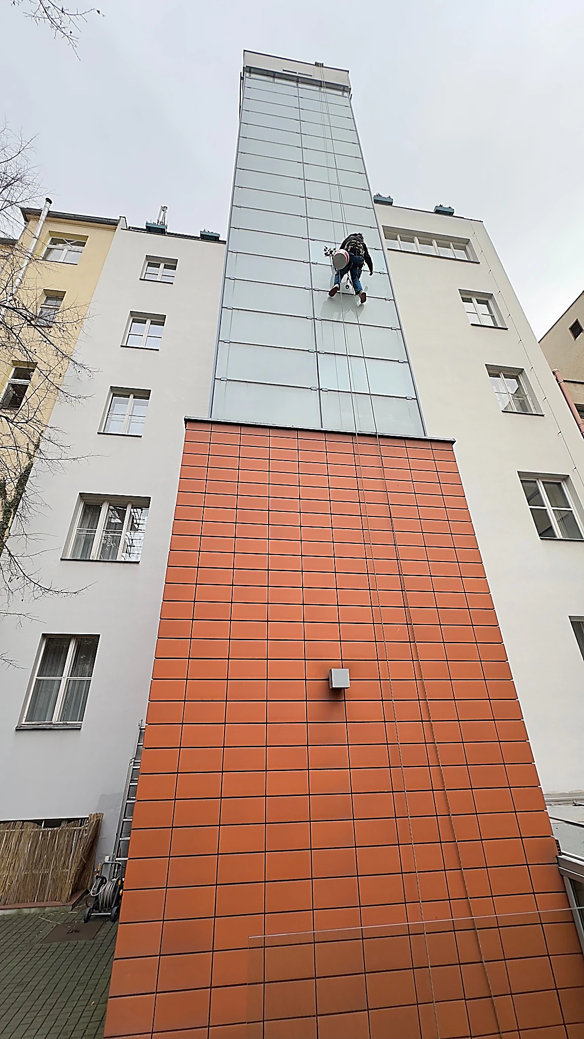 Výšková montáž skla technikem Sklenářství LANA